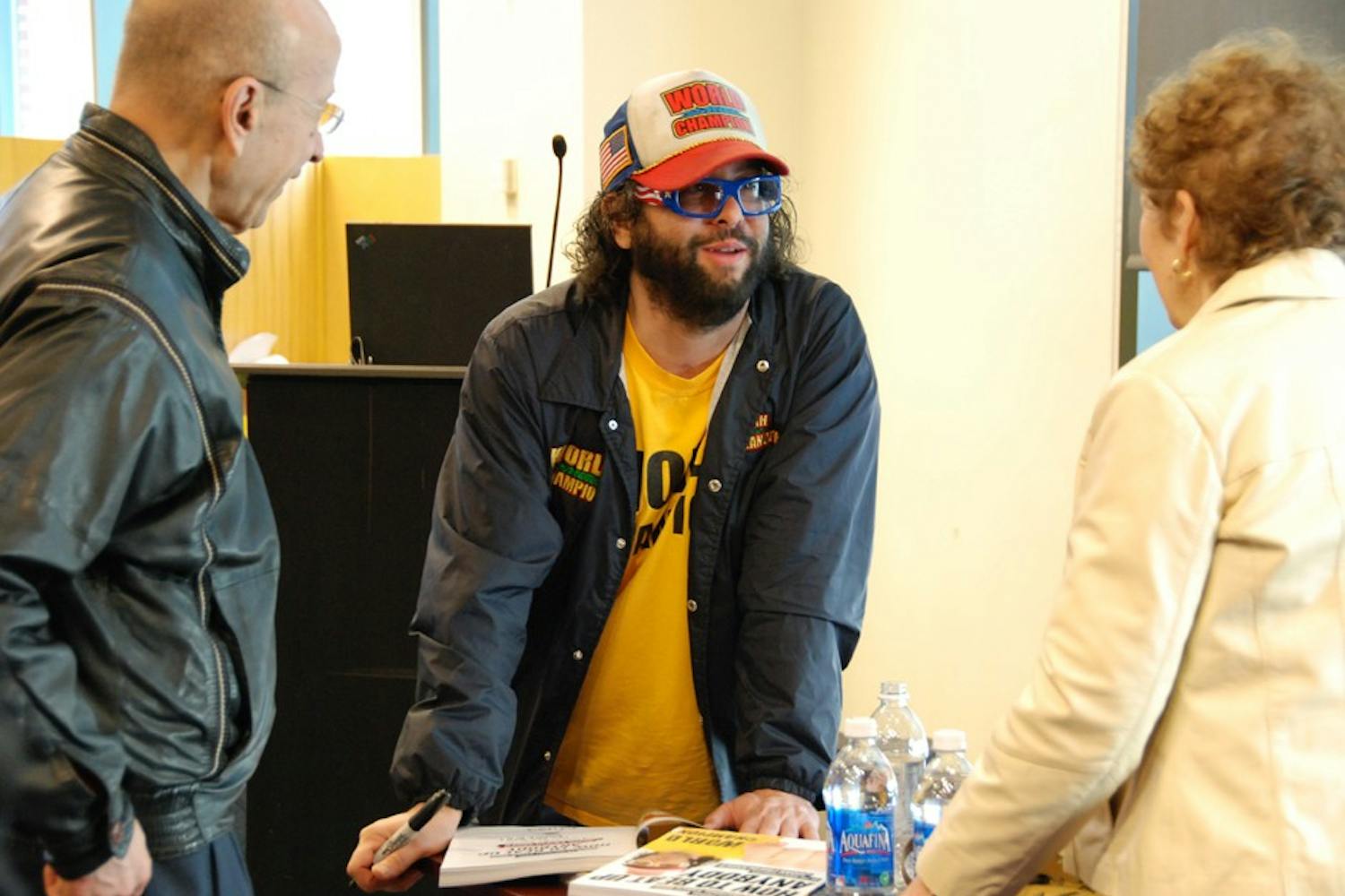30 Rock Star autographs books at Penn Bookstore