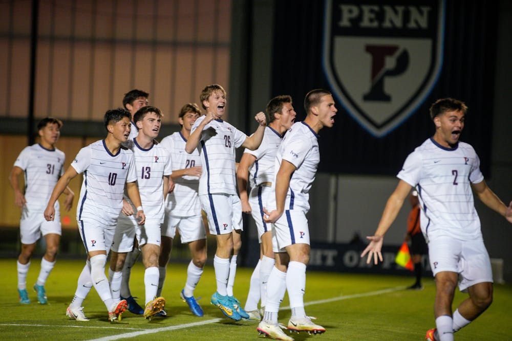 10-26-24-m-soccer-celebrating-zach-rodger