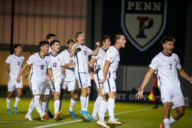 Three’s Company: Burney, Korzeniowski, Gill bring home major men’s soccer awards