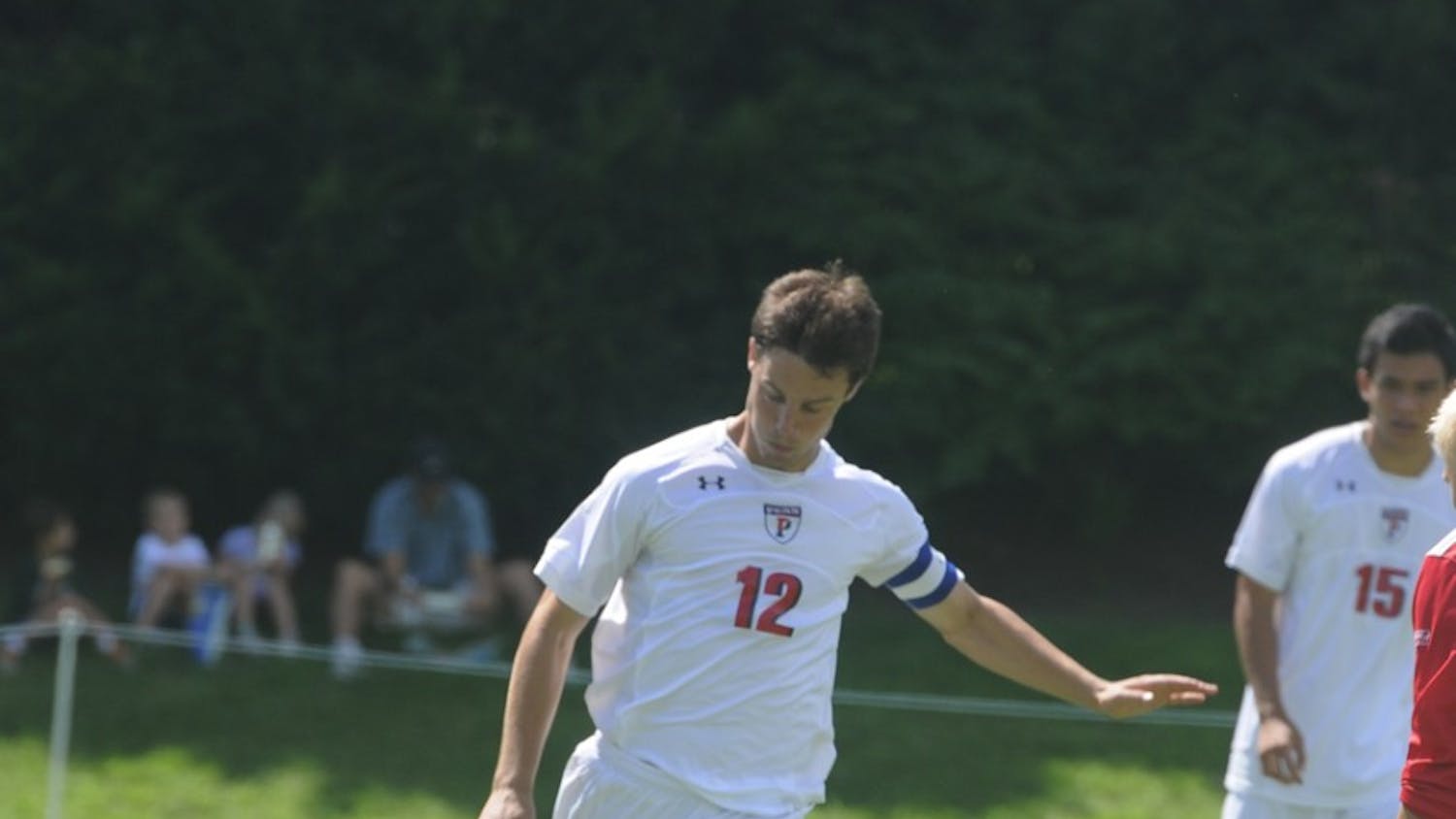 25656_09_09_2012_mens_soccer_v_hartford551f.jpg