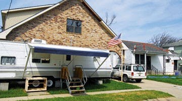 Students fan out across North America for alternate spring break trips