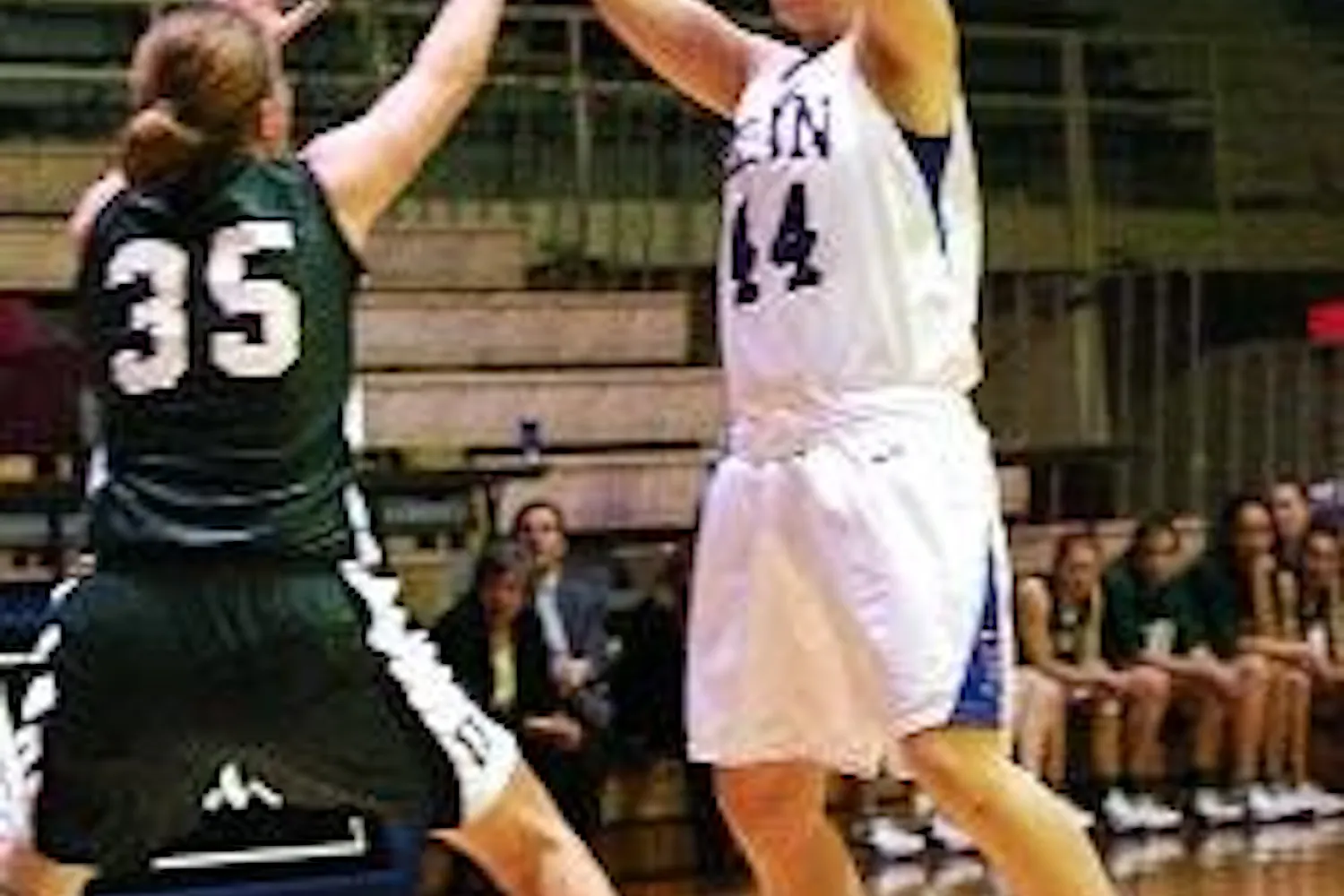 W. Hoops: Burgess nets game-winner in final minute