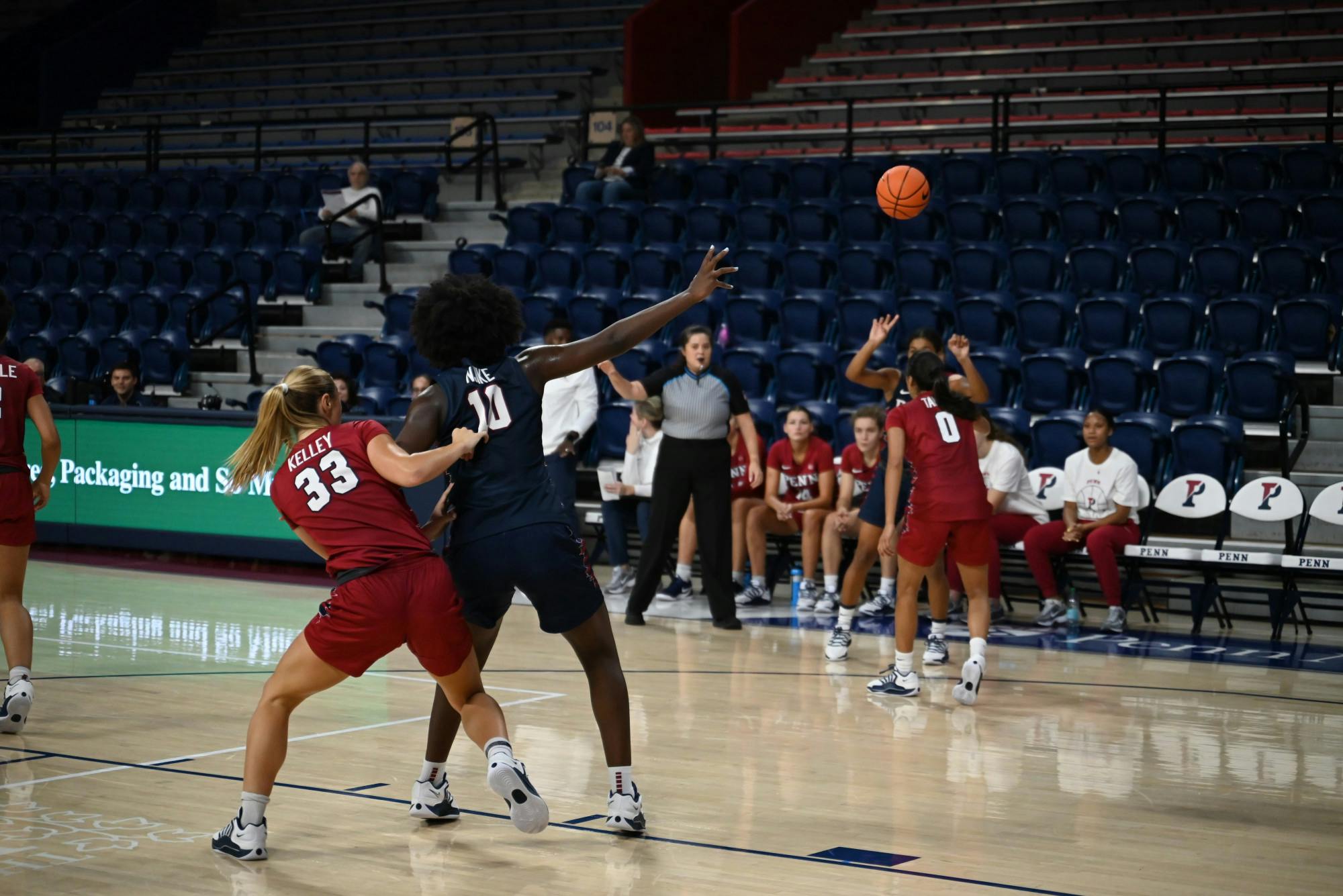 10-04-25 Women's Basketball Scrimmage (Nathaniel Sirlin).jpg
