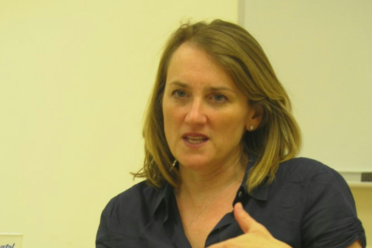 Alumna playwright discusses theater, gender