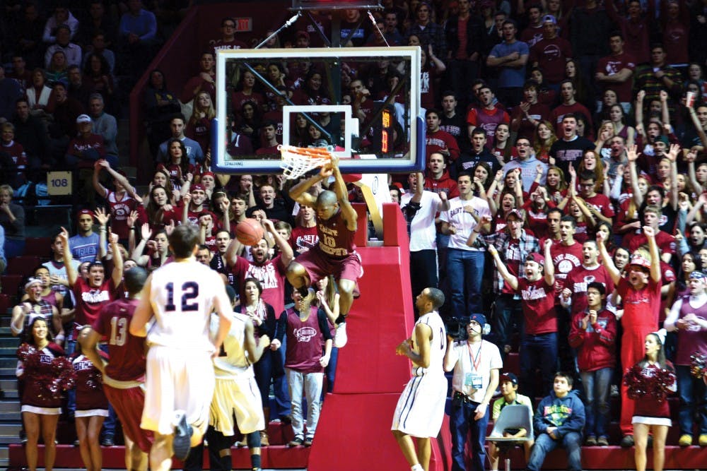 01182014_MensBasketballvStJoe