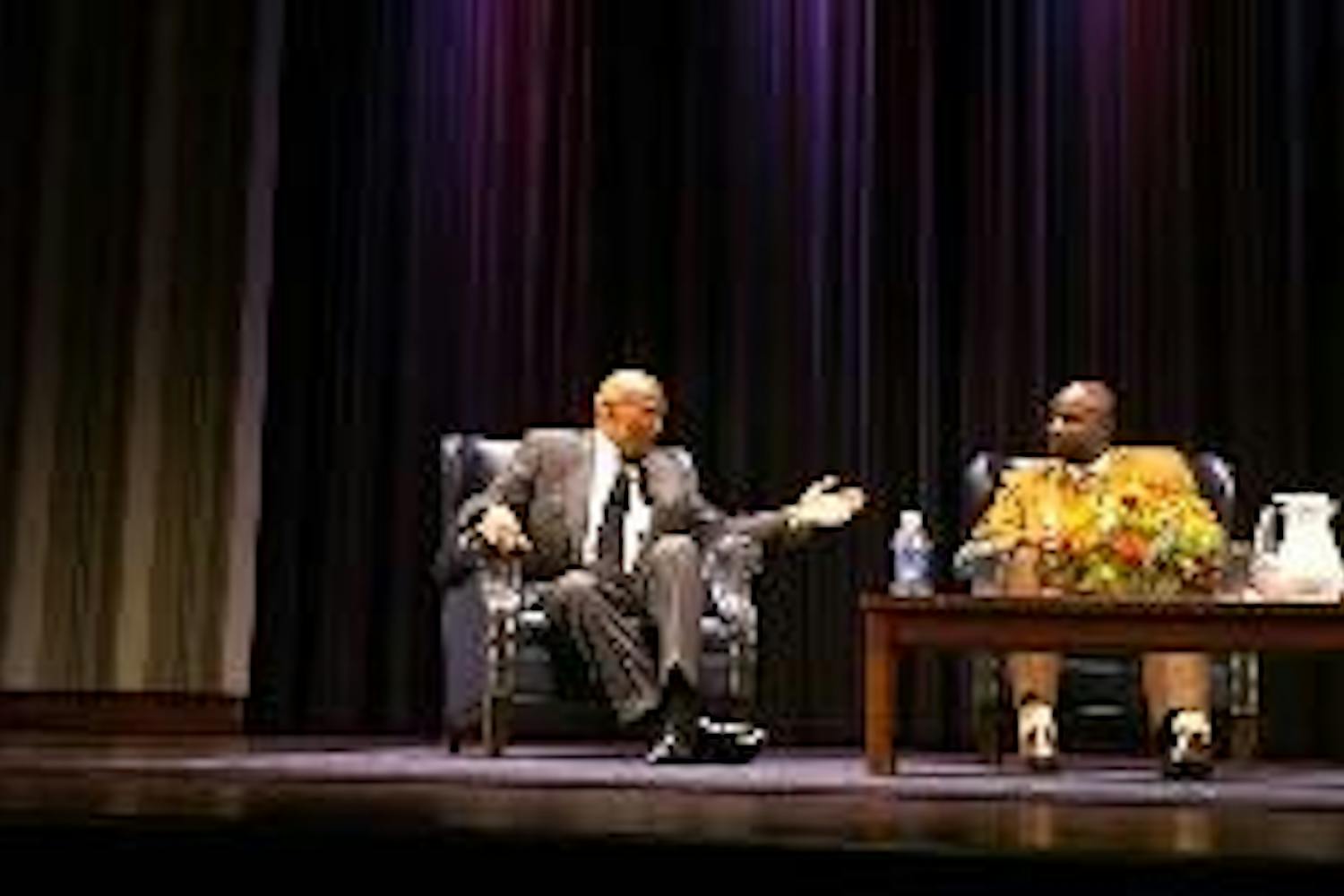 'Day-O' legend urges young crowd to be active