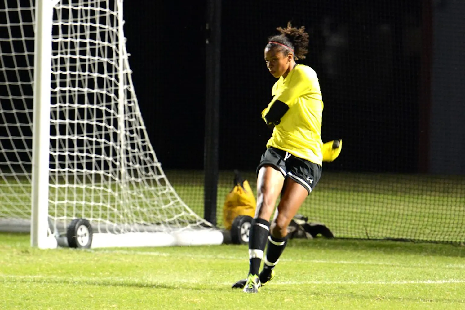 Penn women's soccer defeats Cornell 1-0. The winning goal was scored on a penalty kick.