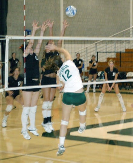 Volleyball managed a weekend split against Ivy League opponents.