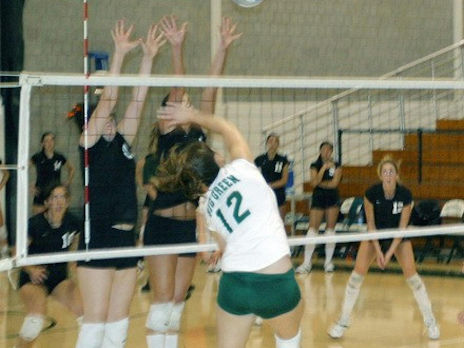 Volleyball managed a weekend split against Ivy League opponents.