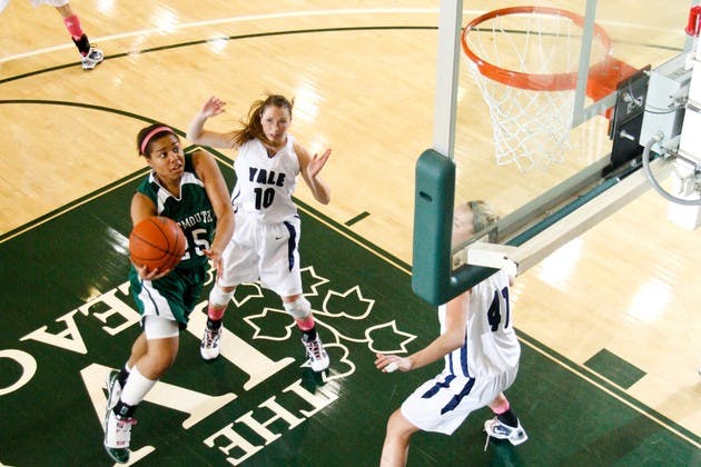 02.15.10.sports.wbball