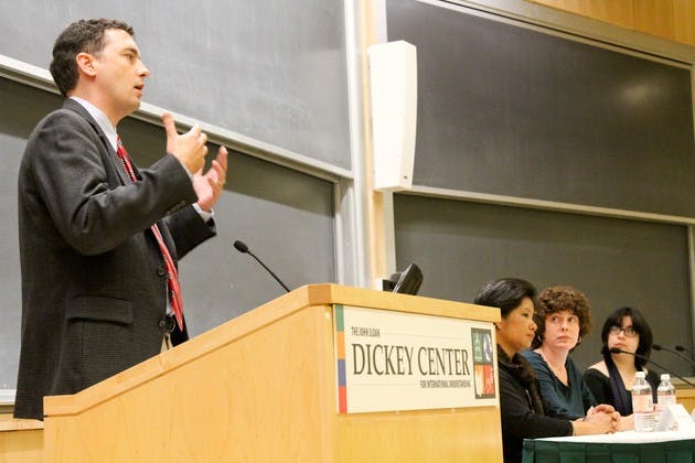 09.28.10.news.artsCrisis