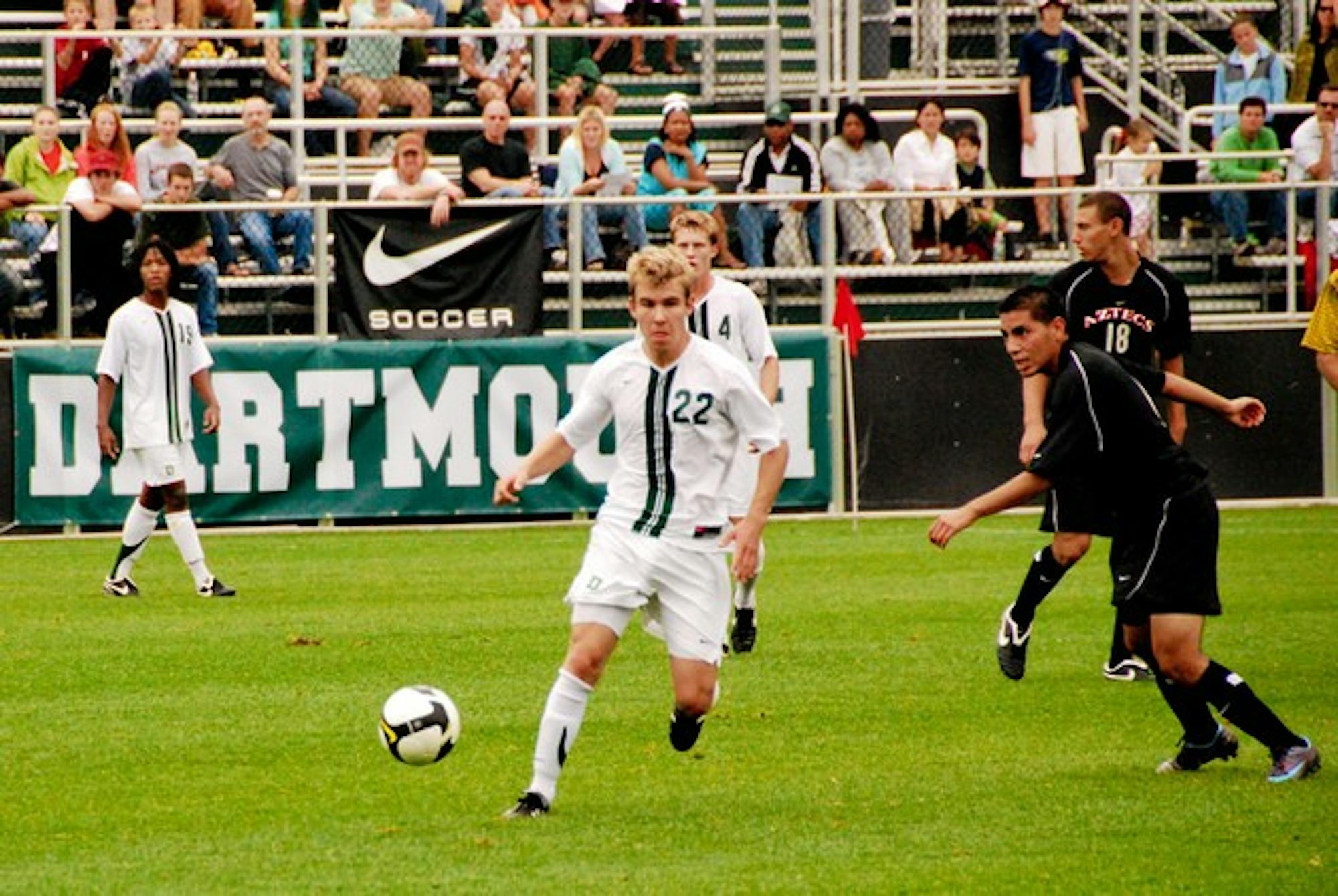 08.25.09.sports.fallsports