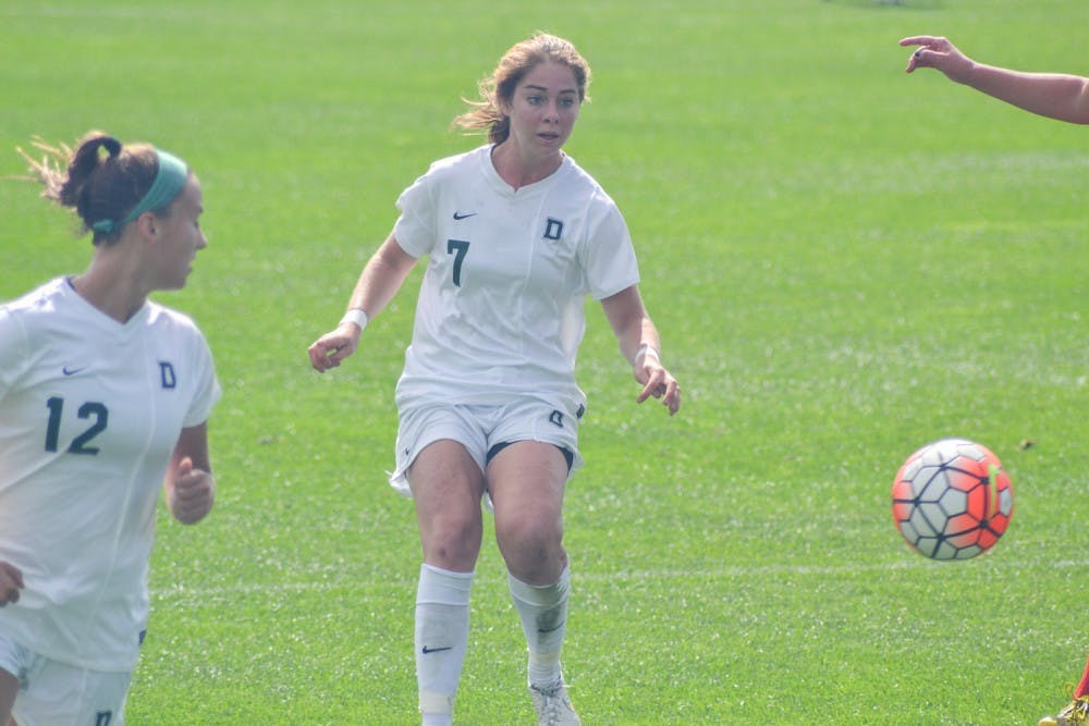 10-5-15-sports-womenssoccer2-elizamcdonough