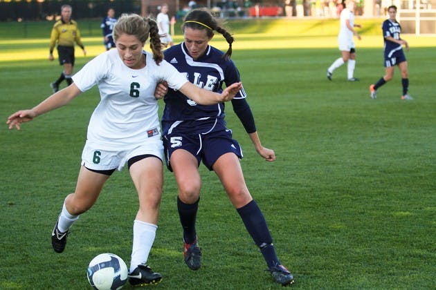 10.13.10.sports.WSoccer