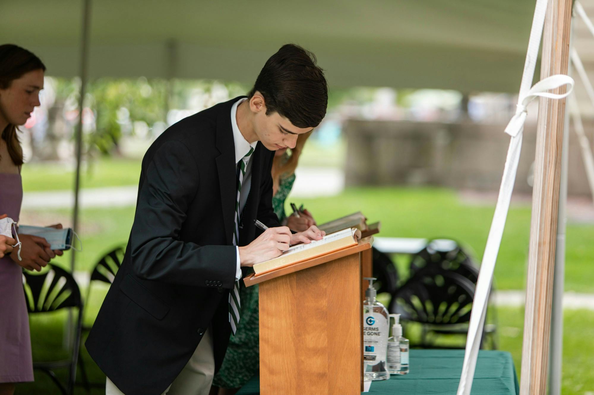 9.23.21_matriculationsigning_CarolineKramer.jpg