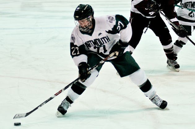 02.10.10.sports.hockey_women