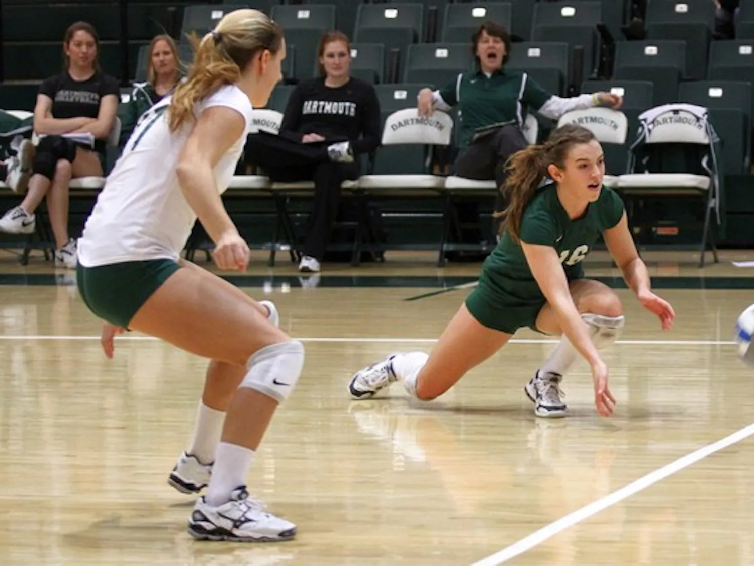 10.25.10.sports.volleyball