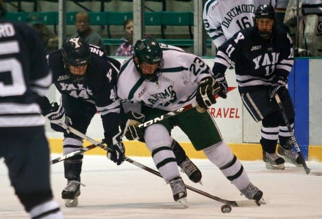 01.12.10.sports.mhockey