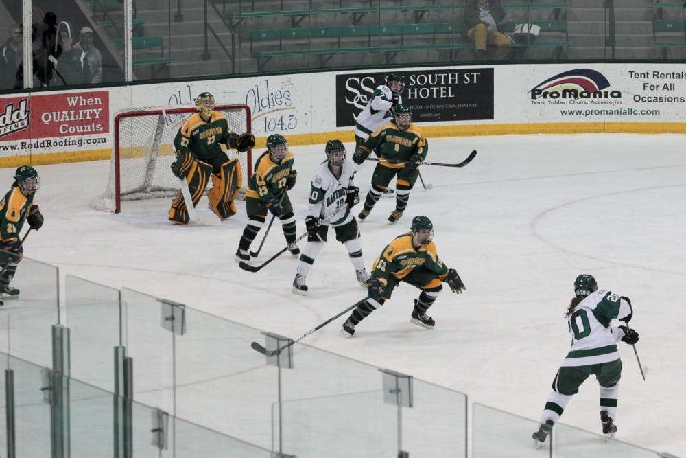 11-18-13-sports-womenshockey-jin-lee