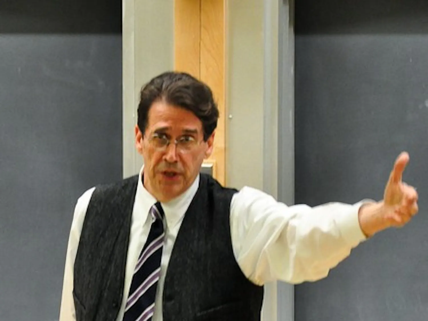 04.21.10.news.NASlecture