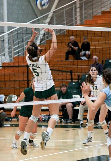 11.03.09.sports.volleyball