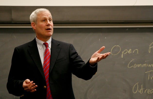Senatorial candidate and Dartmouth Medical School professor Jay Buckey met with Dartmouth College Democrats for a dinner discussion on Monday.