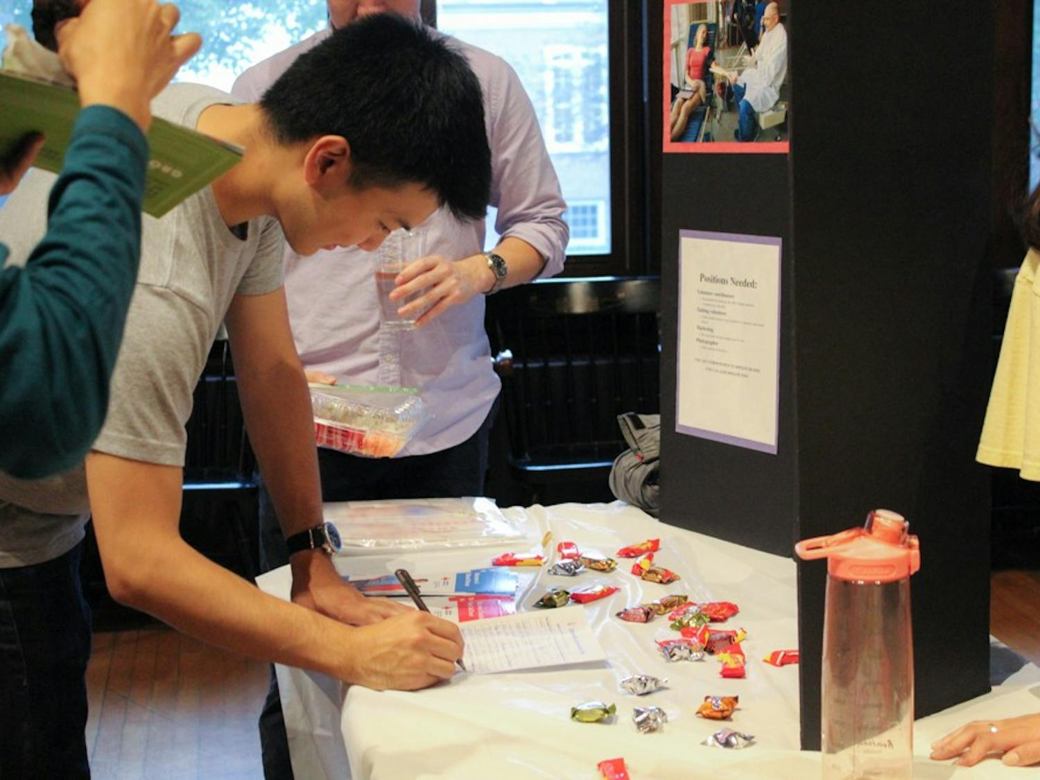 Freshmen eagerly attend Activities Fair at Collis Common Ground.
