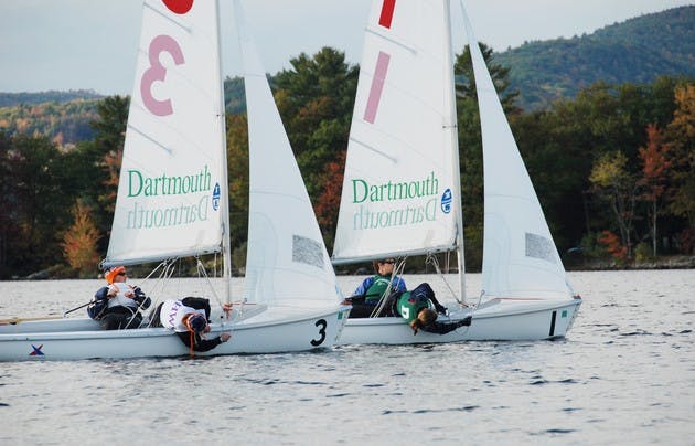 After a strong day of sailing on Saturday, the Big Green slipped in Sunday's sets and finished in 13th place.