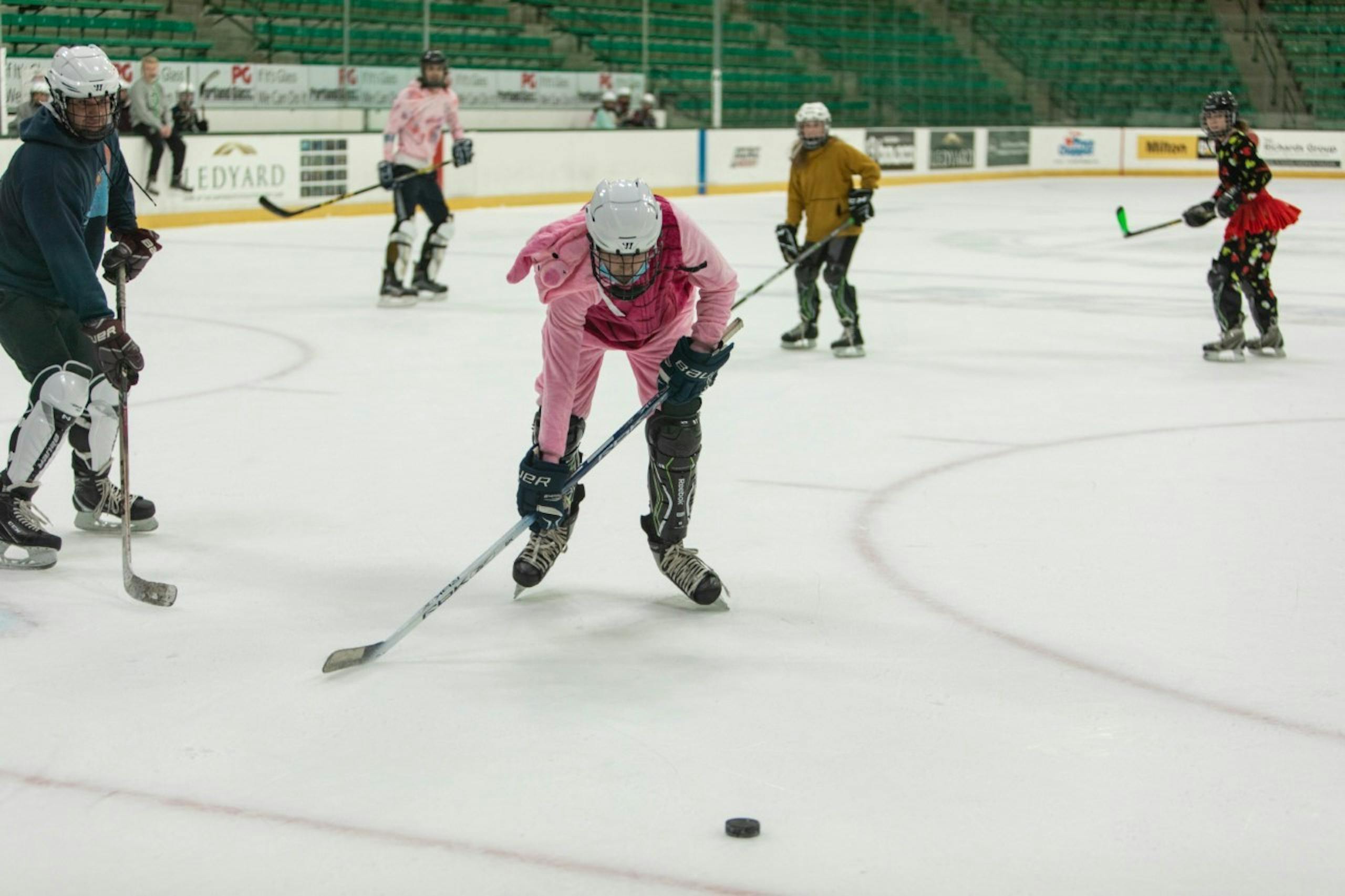 2-2-22-imhockey-carolinekramer