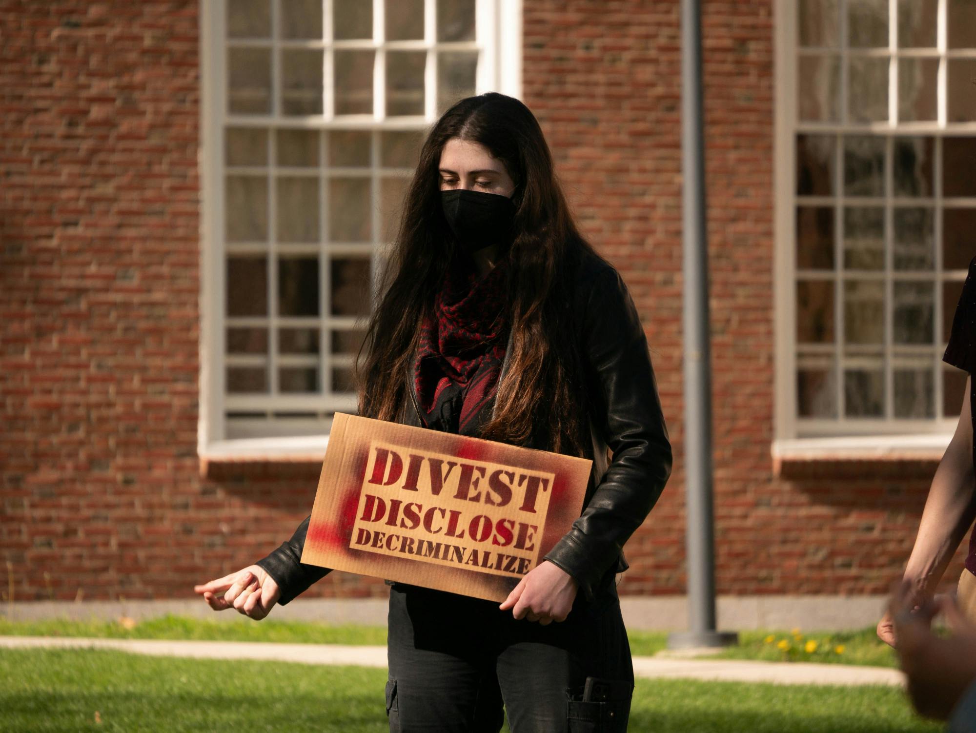 050724-dregonzales-roanwade