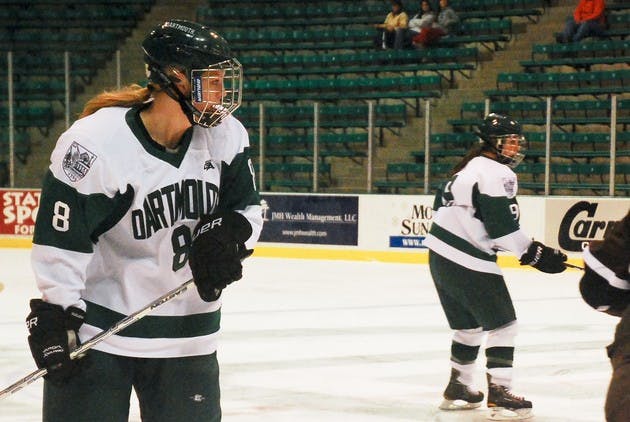 11.01.10.sports.WHockey2