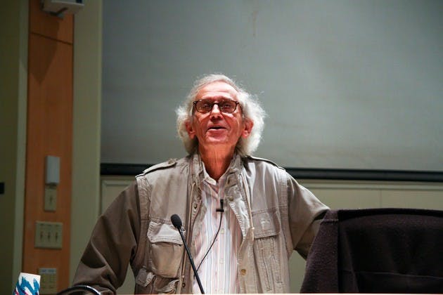 02.09.10.arts.christo
