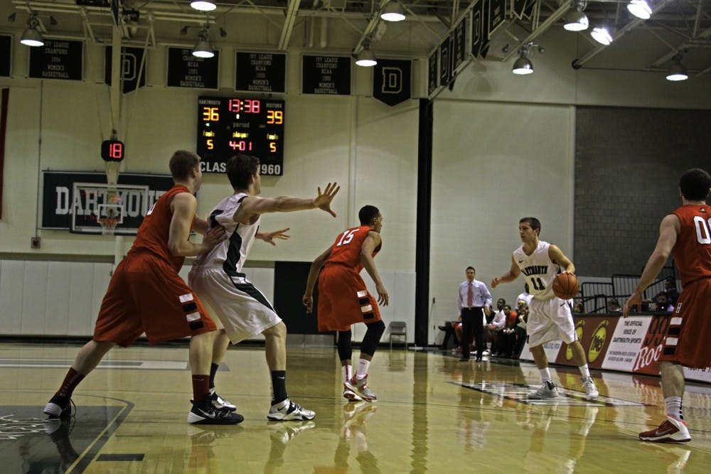 Continuing its up-and-down season, men’s basketball loses to the University of Vermont by three on a missed last-second hurl from downtown by Malik Gill ’16.