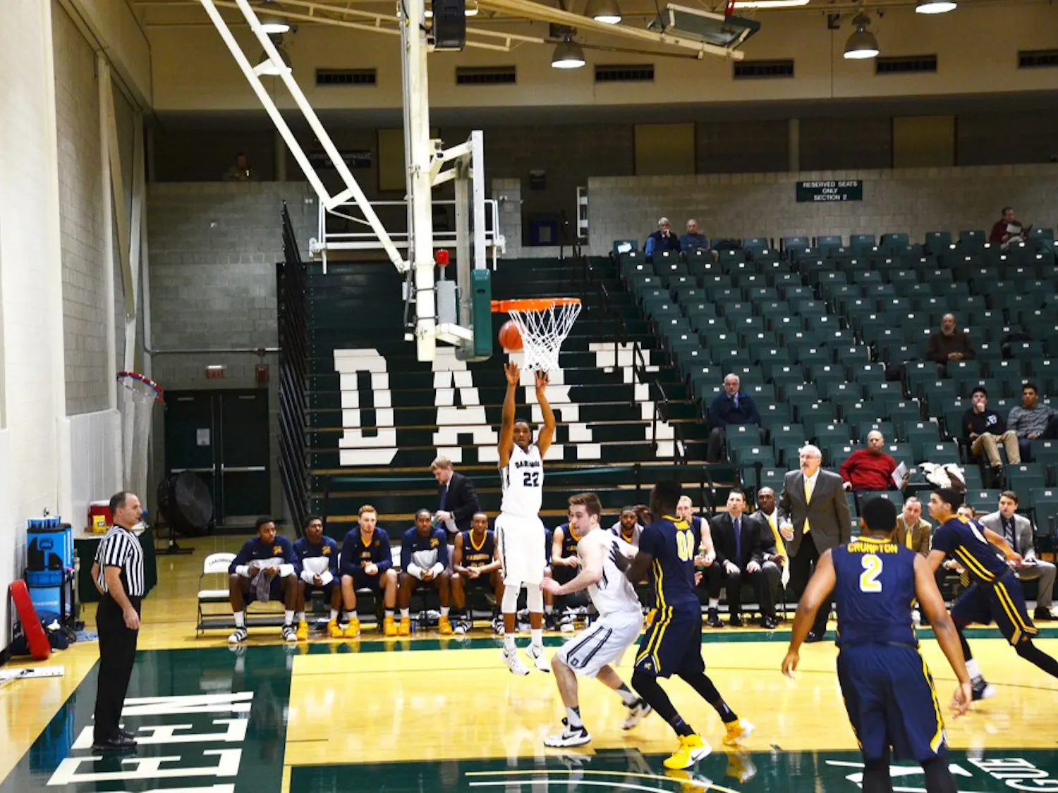 1.14.16.sports.mensbasketball_SeamoreZhu