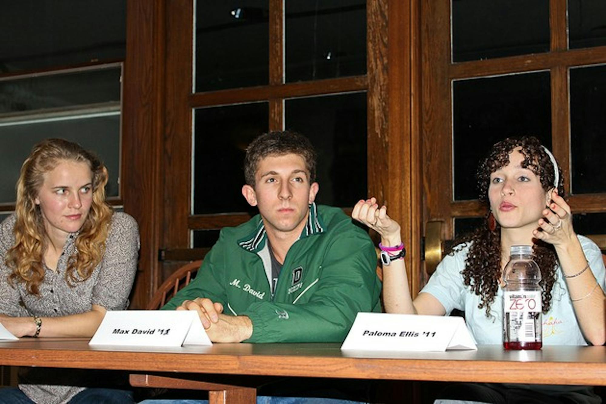 Students discuss their choices to rush and not rush at a panel on Thursday. Both men's and women's rush starts on Saturday.