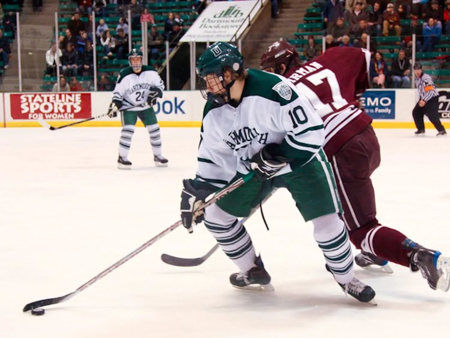 The Big Green men's hockey team will be on the road this weekend, traveling to St. Lawrence and Clarkson.