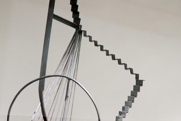 05.18.10.arts.seniormajors_douglas gonzalez