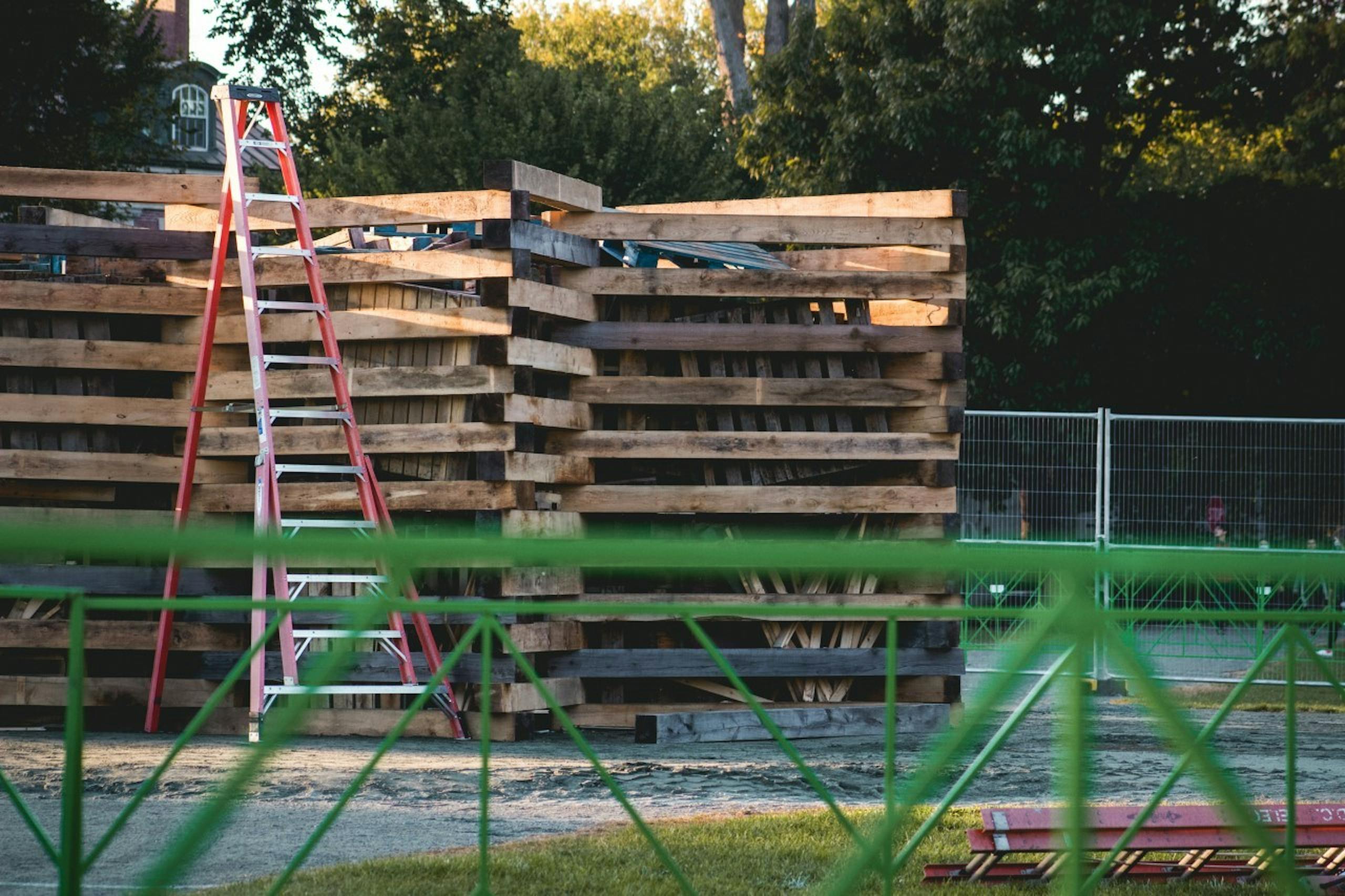 10-7-21-bonfire-oliverdejonghe