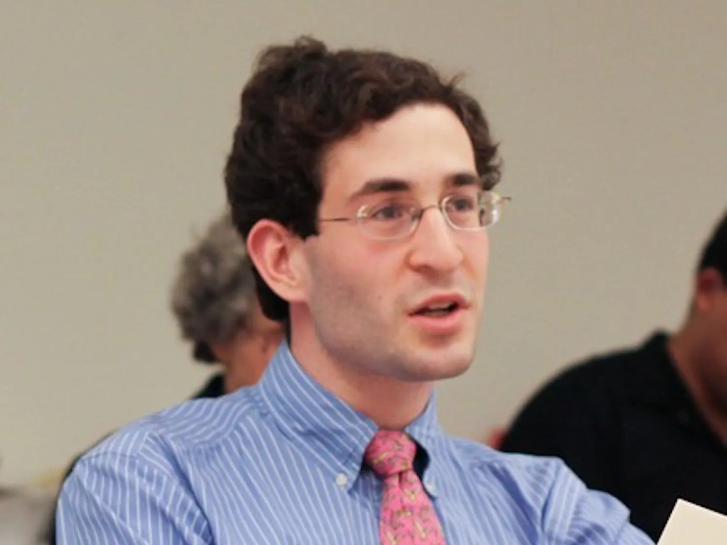 05.04.10.news.arabic_malina simmers