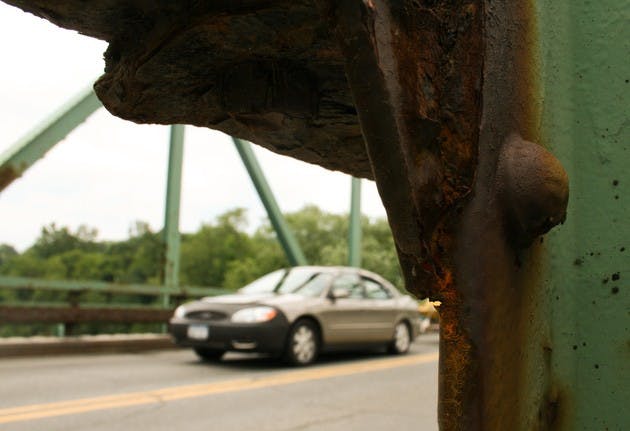 The bridge across the Connecticut River is on New Hampshire's 
