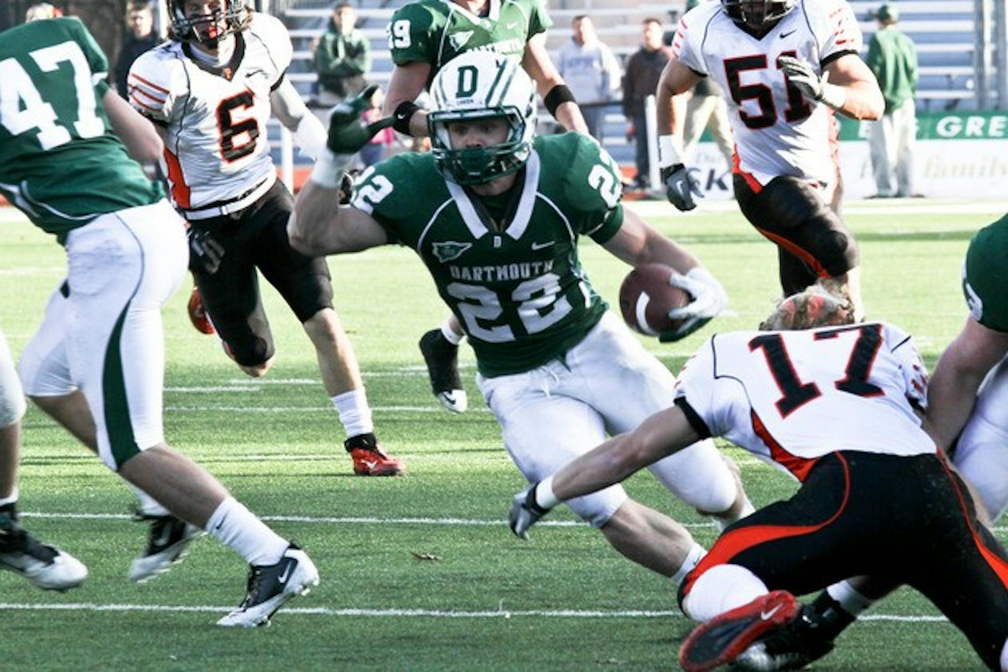 01.05.12.sports.footballHORIZ