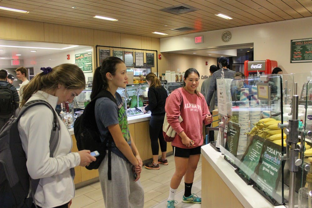 Students waited&nbsp;in line to order smoothies at Collis Café on Wednesday.