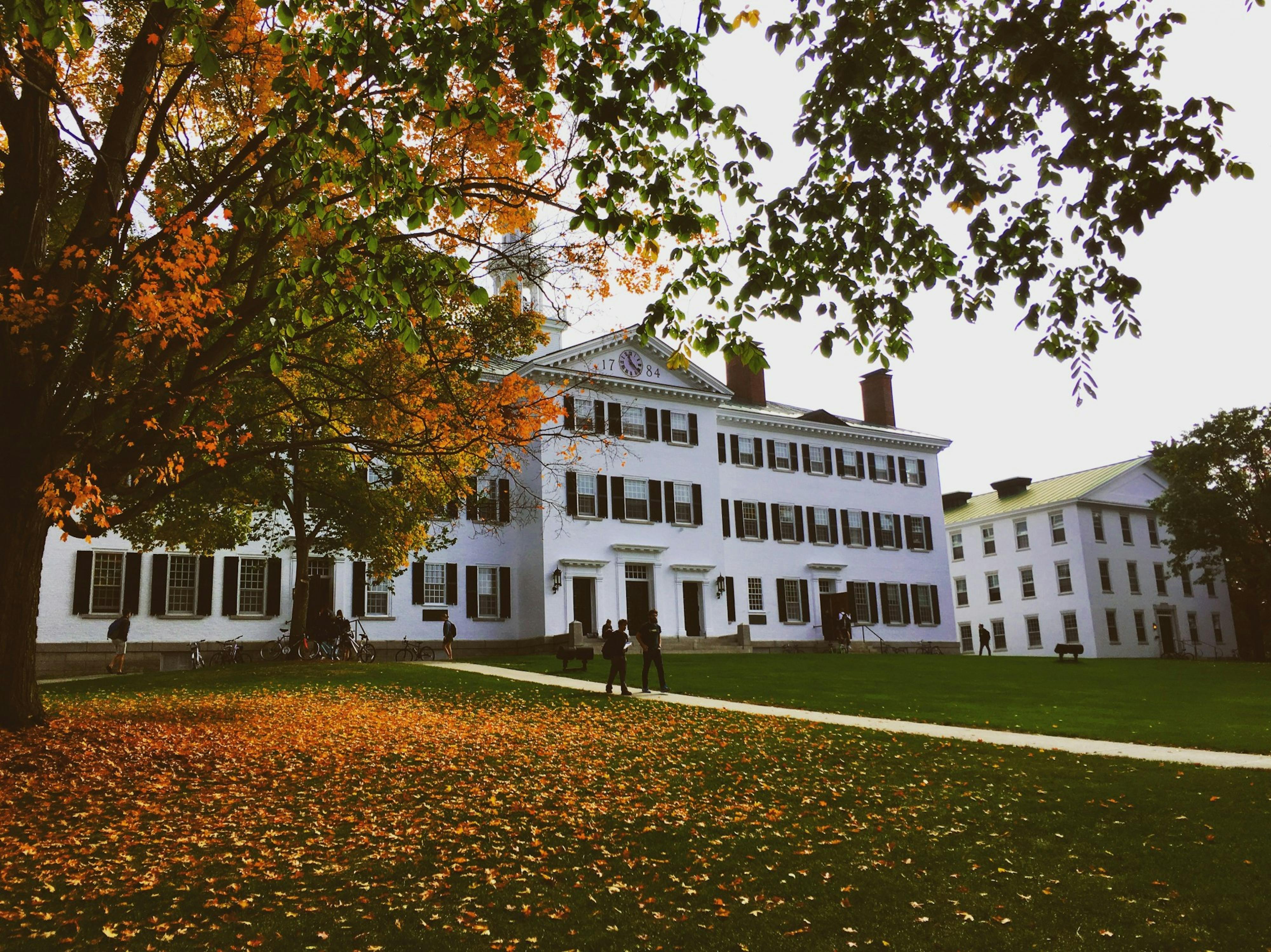 dartmouth-hall-fall-leaves