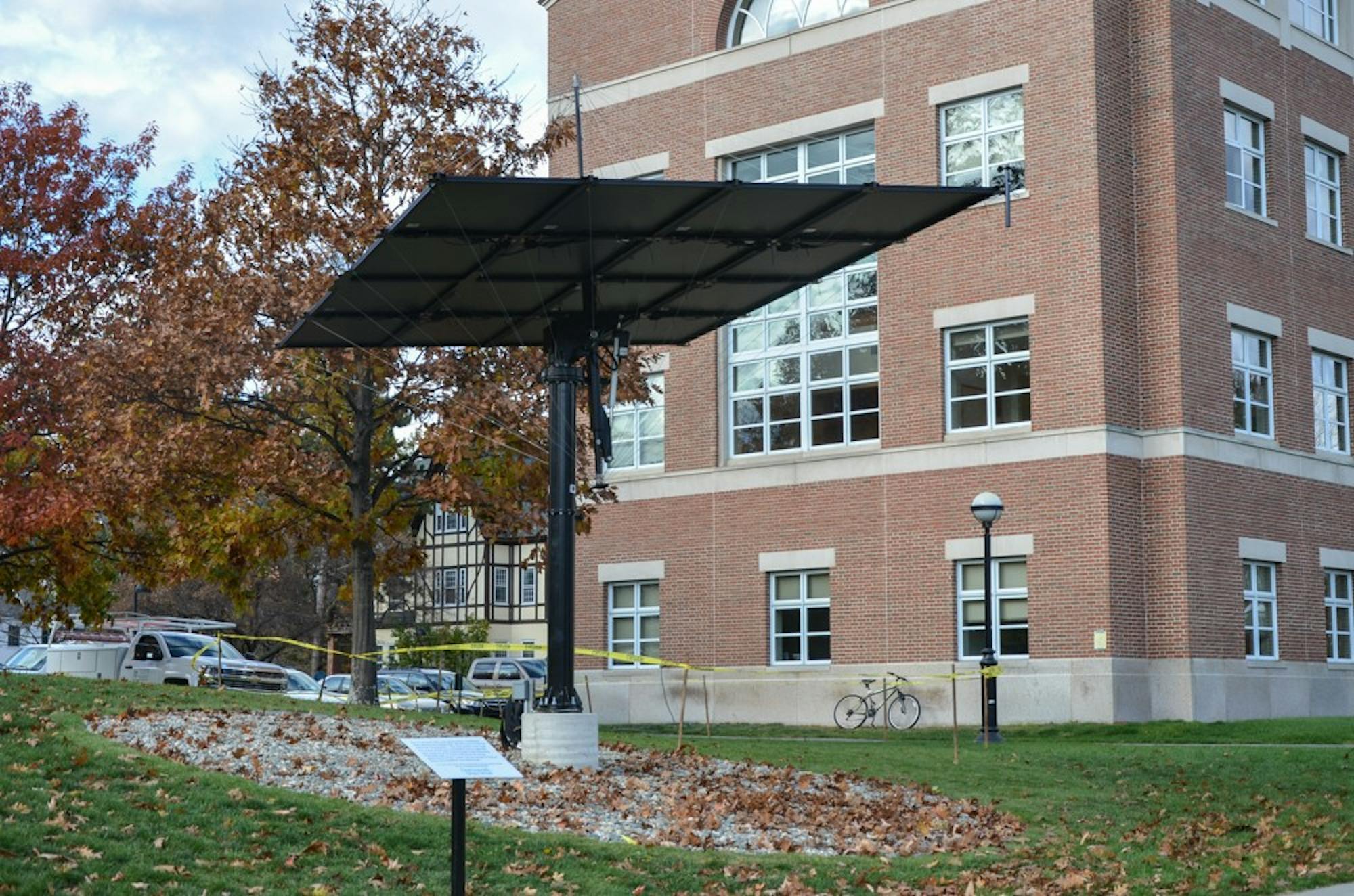 The new solar panel tracks the sun throughout the day and serves as Dartmouth's second photovoltaic system.&nbsp;