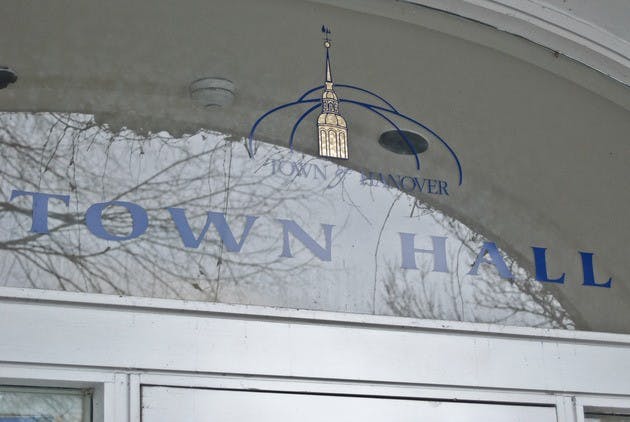 10.04.13.mirror.townhall