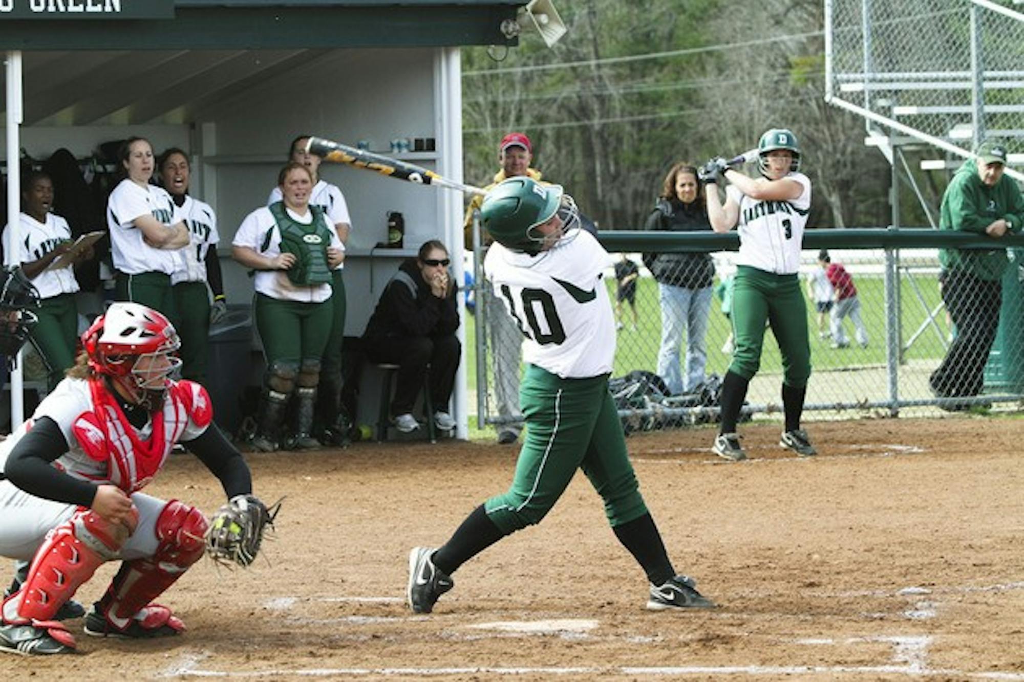 Despite several late-game comeback attempts, the softball team went 0-for-4 in its games over the weekend.