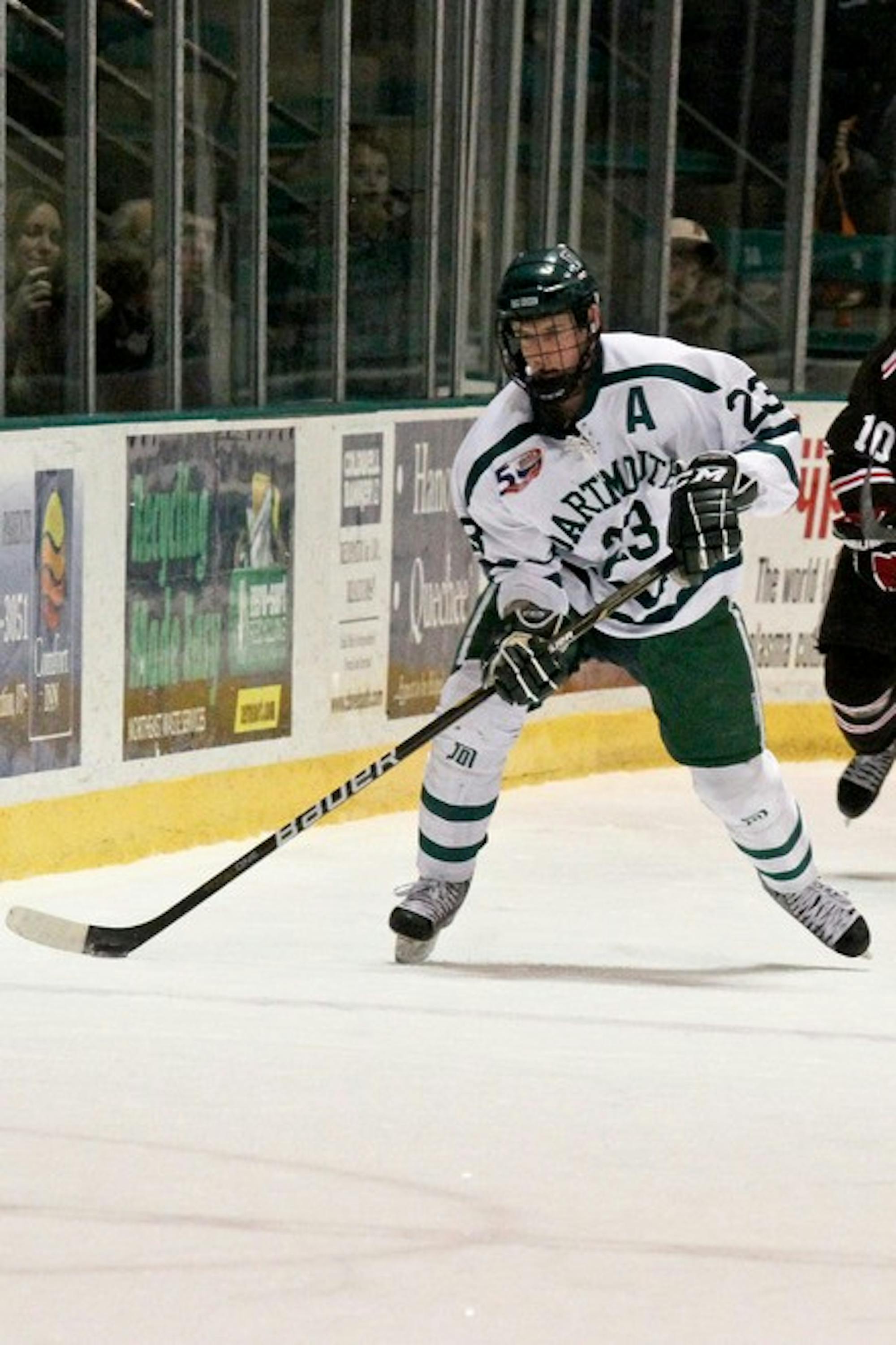 01.18.11.sports.mhockeyvertical