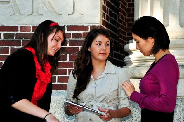 09.27.11.news.fellows1