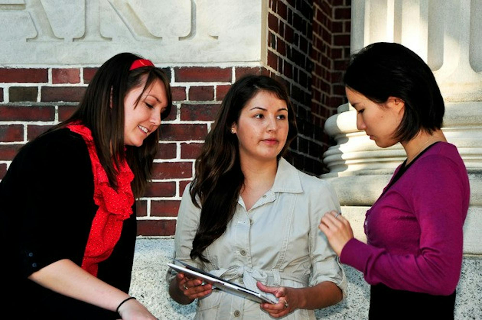 09.27.11.news.fellows1