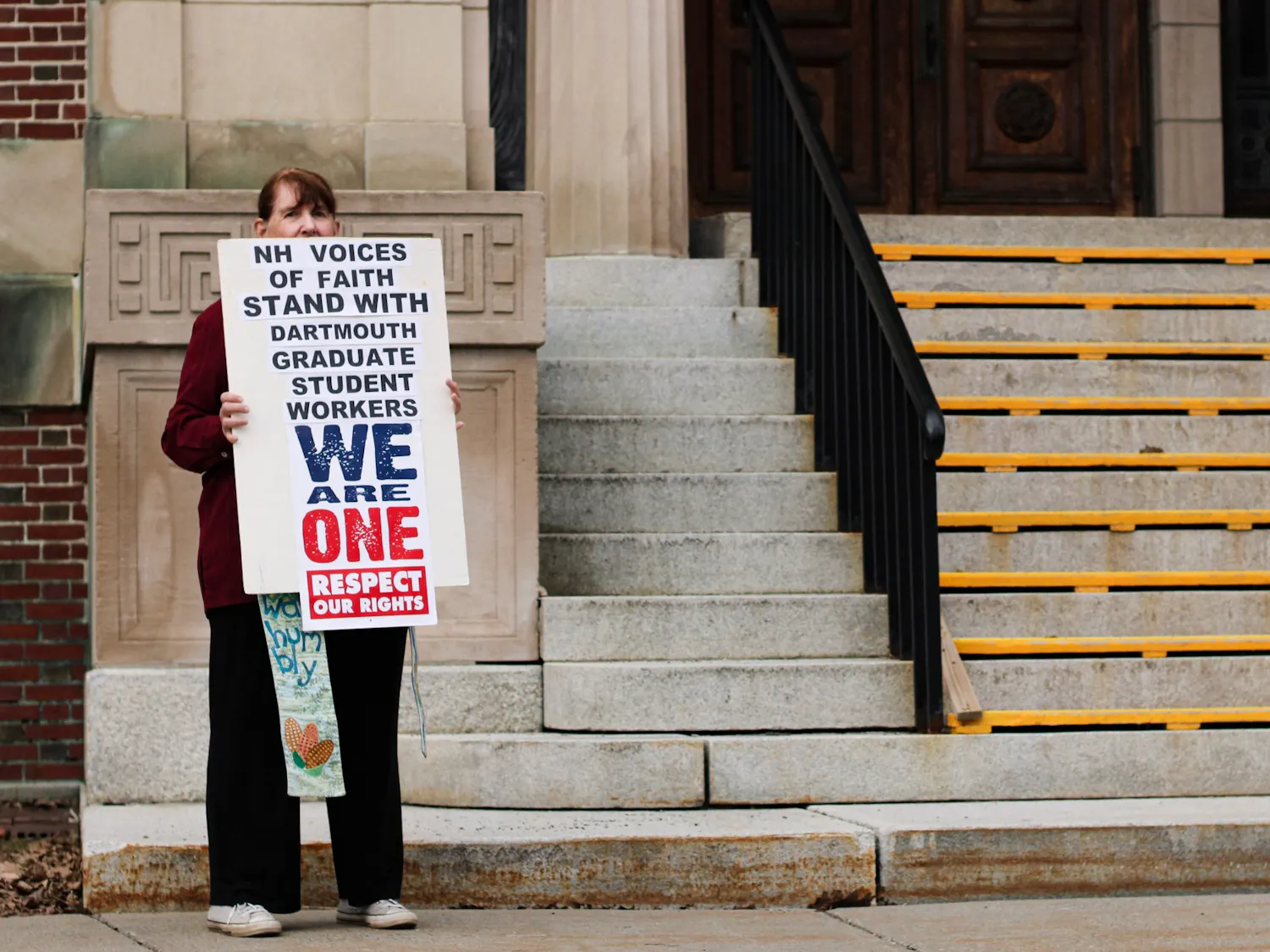 4-14-23-hannahli-gradstudentprotest.jpg